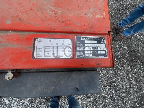 Stacker Linde L12