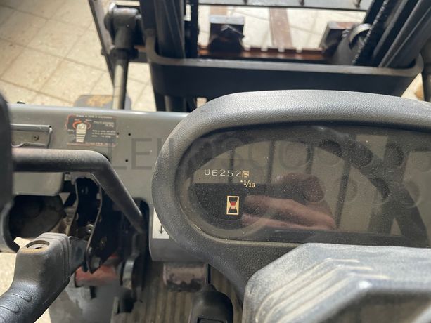Empilhador a Diesel Toyota 6FDF 18