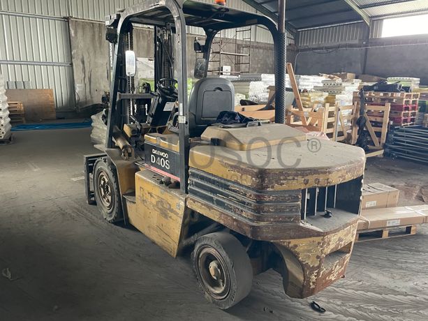 Empilhador a Diesel Daewoo D40S