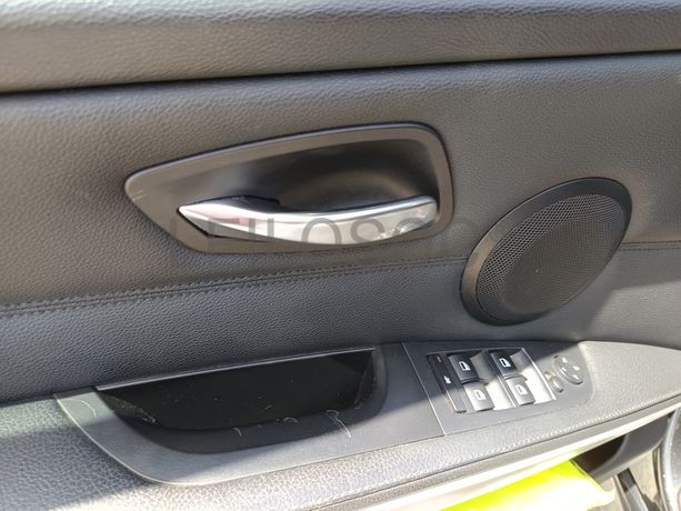 BMW 320D LCI Touring Navigation · Ano 2010
