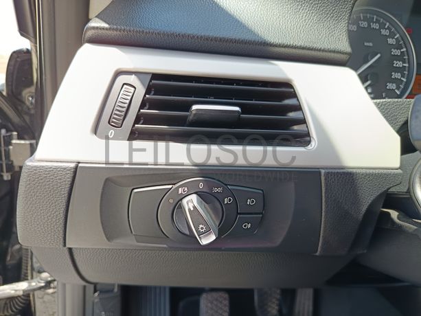 BMW 320D LCI Touring Navigation · Ano 2010