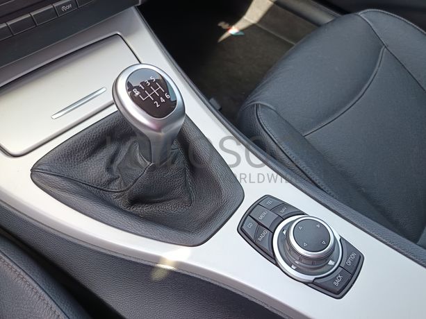 BMW 320D LCI Touring Navigation · Ano 2010