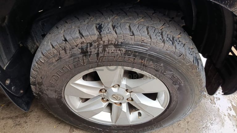 Toyota Landcruiser Prado