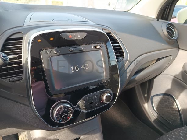 Renault Captur · Ano 2017