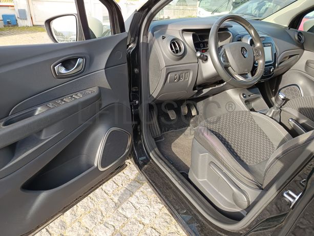 Renault Captur · Ano 2017