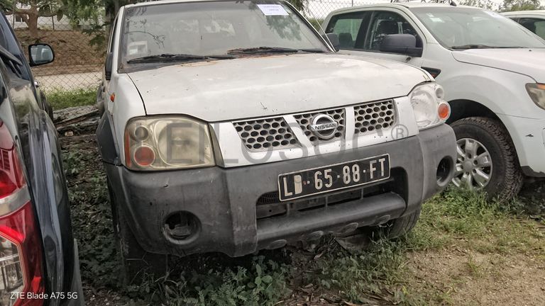 Viatura Ligeira Nissan Hardbody CD