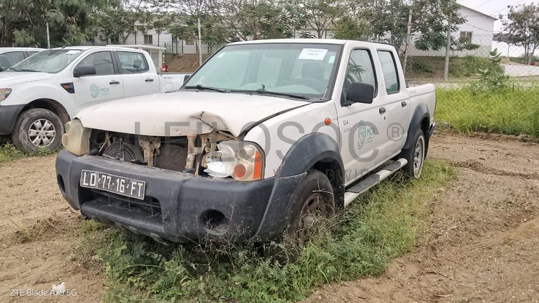 Viatura Ligeira Nissan Hardbody CD
