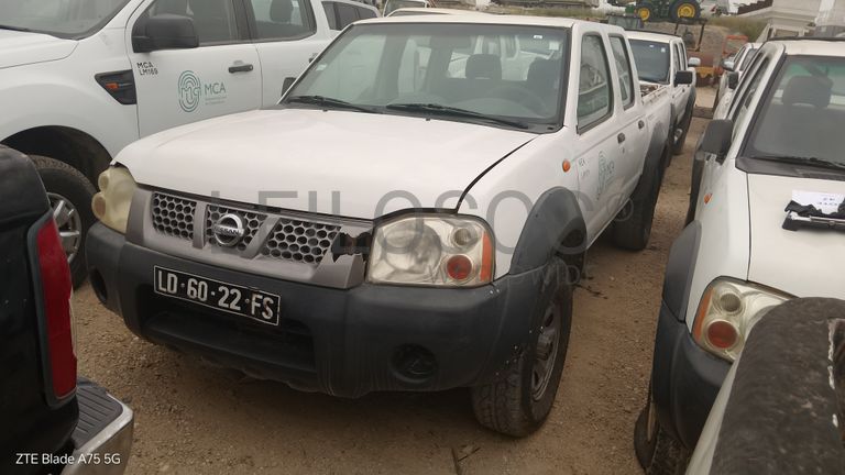 Viatura Ligeira Nissan Hardbody CD