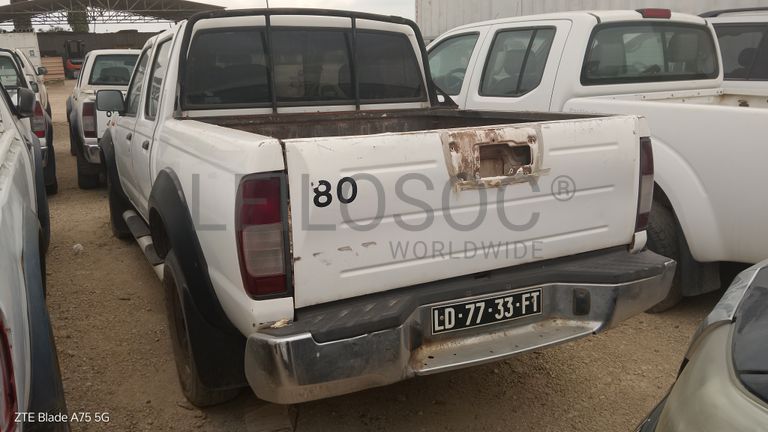 Viatura Ligeira Nissan Hardbody CD