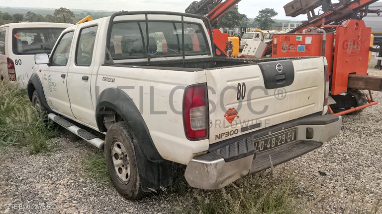 Viatura Ligeira Nissan Hardbody CD