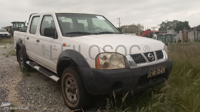 Viatura Ligeira Nissan Hardbody CD