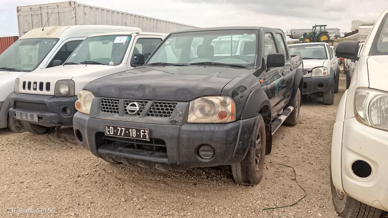 Viatura Ligeira Nissan Hardbody CD
