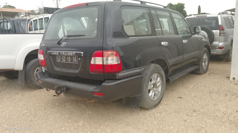 Jipe Toyota Land Cruiser VX