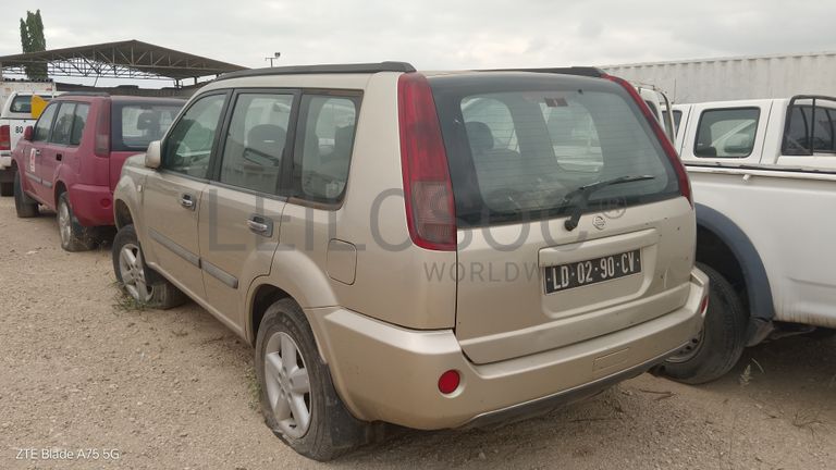 Jipe Nissan X-Trail