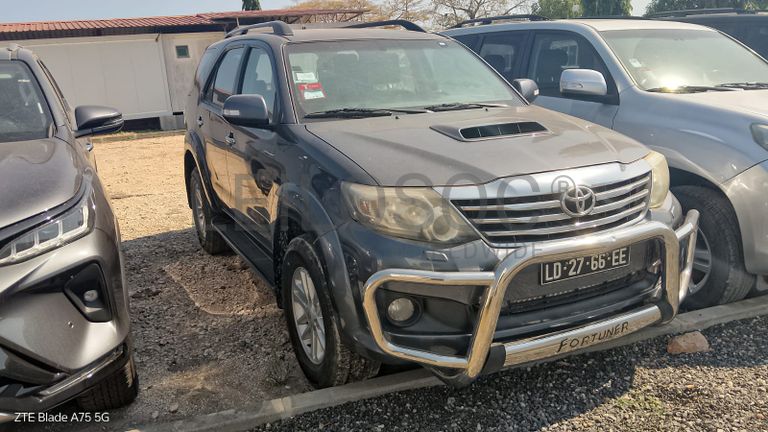JipeToyota Fortuner