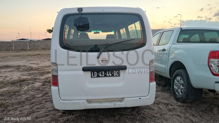 Viatura Ligeira Passageiros Nissan Urvan