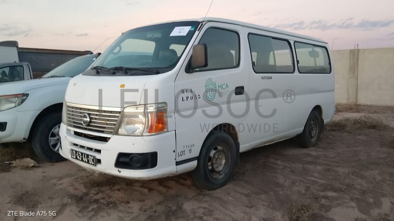 Viatura Ligeira Passageiros Nissan Urvan