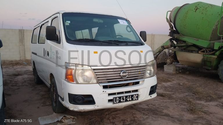 Viatura Ligeira Passageiros Nissan Urvan
