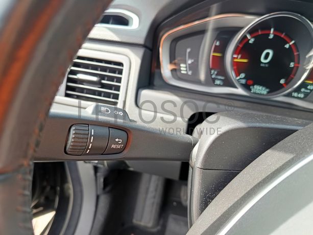 Volvo XC70 D4 · Ano 2020