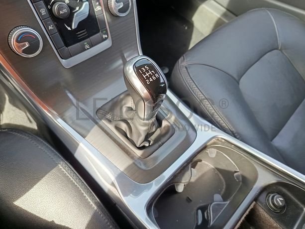 Volvo XC70 D4 · Ano 2020