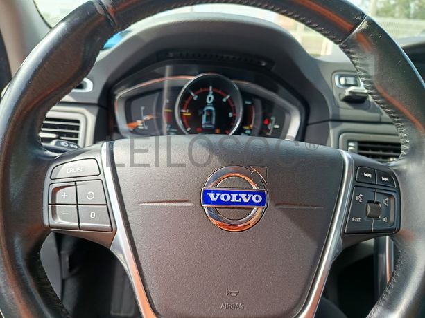 Volvo XC70 D4 · Ano 2020