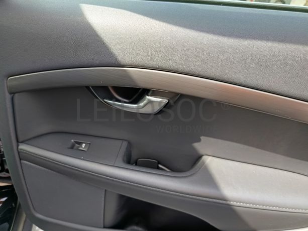 Volvo XC70 D4 · Ano 2020