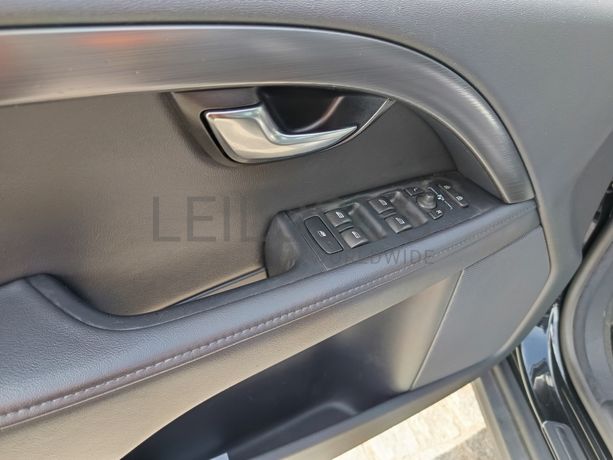 Volvo XC70 D4 · Ano 2020