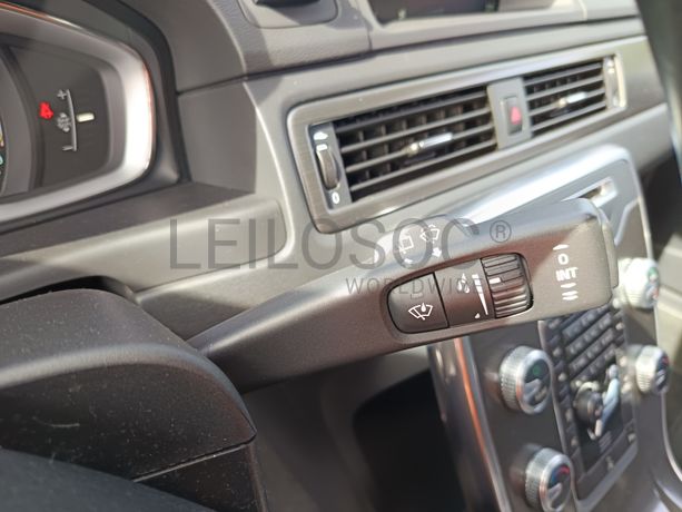 Volvo XC70 D4 · Ano 2020