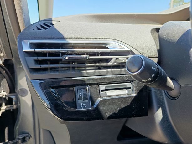 Citroën C4 Picasso · Ano 2013