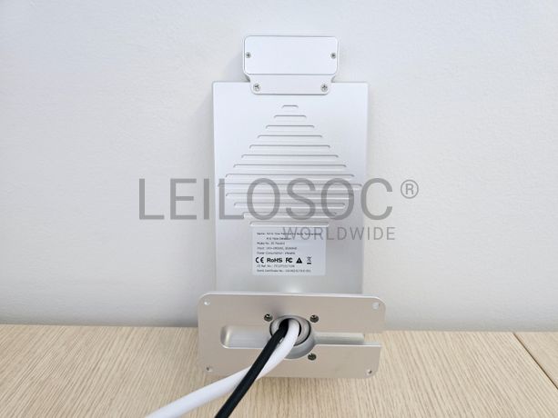 Detetor de temperatura corporal e de rosto