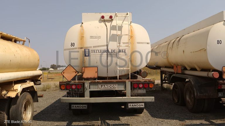 Semi-reboque cisterna água 35m3 RANDON