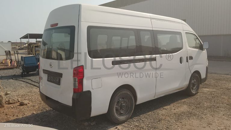 Miniautocarro (15L) Nissan Urvan