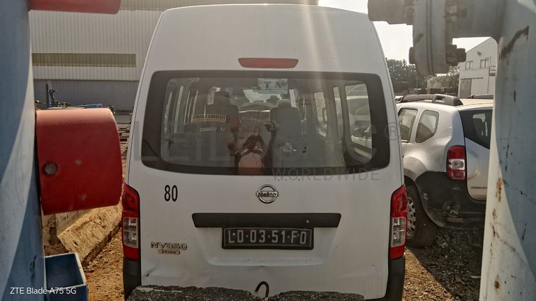 Miniautocarro (15L) Nissan Urvan