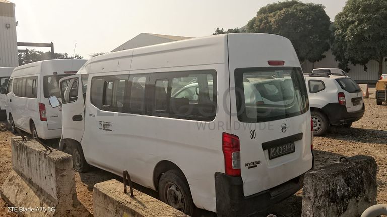 Miniautocarro (15L) Nissan Urvan