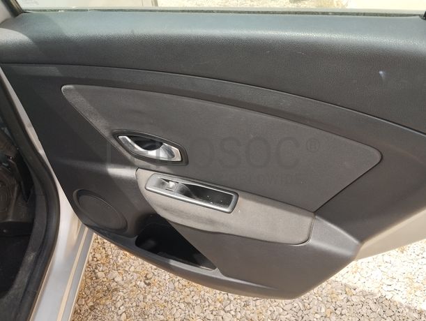Renault Megane III Grandtour 1.5 dCi · Ano 2009