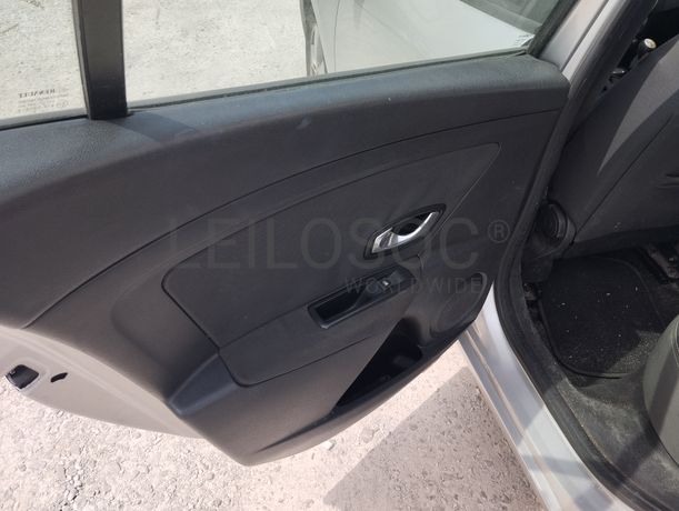 Renault Megane III Grandtour 1.5 dCi · Ano 2009