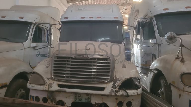 FREIGHTLINER Columbia - 2005