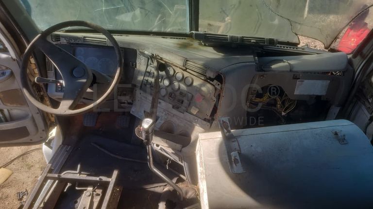 FREIGHTLINER Columbia - 2005