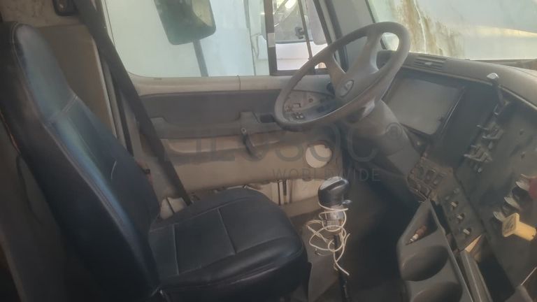 FREIGHTLINER CL120645T - 2003
