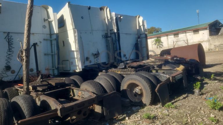 FREIGHTLINER CL120645T - 2003
