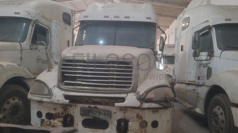 FREIGHTLINER CL12064ST5 - 2006
