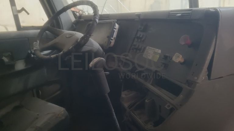 FREIGHTLINER CL12064ST5 - 2006