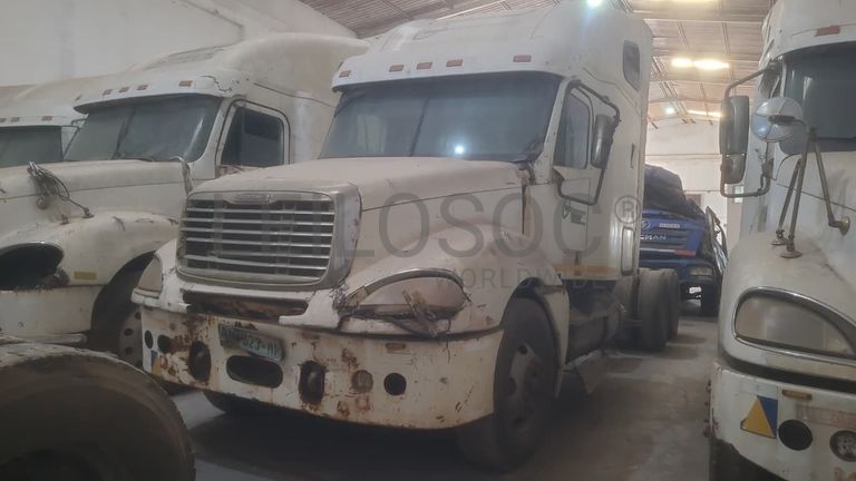 FREIGHTLINER CL12064ST5 - 2006