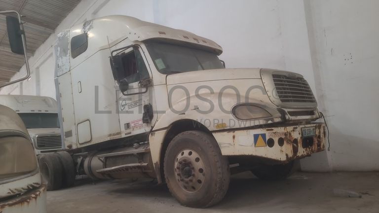 FREIGHTLINER CL120064ST - 2005