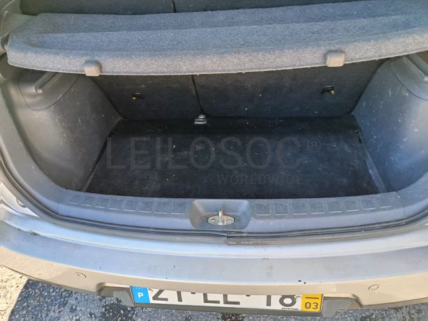 Mitsubishi Colt · Ano 2011