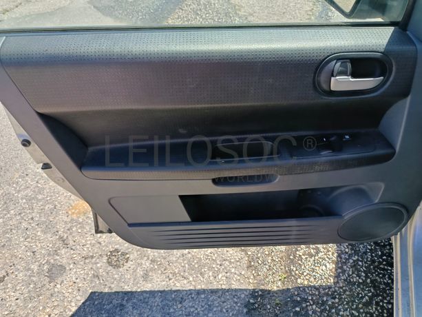 Mitsubishi Colt · Ano 2011