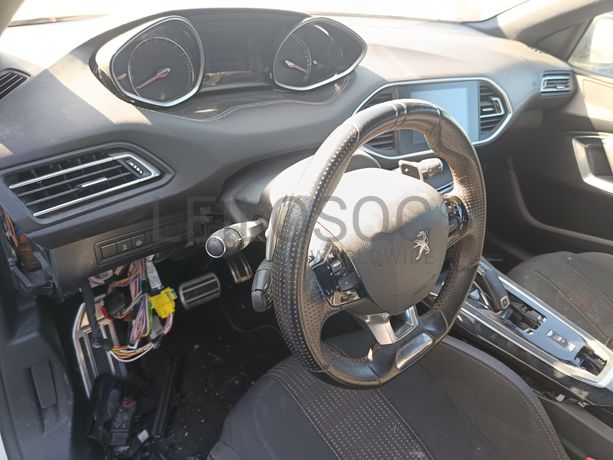 Peugeot 308 · Ano 2014