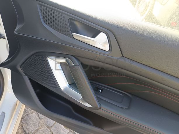 Peugeot 308 · Ano 2014