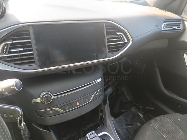 Peugeot 308 · Ano 2014
