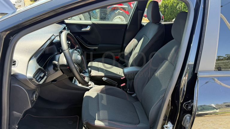 Ford Puma · Ano 2020